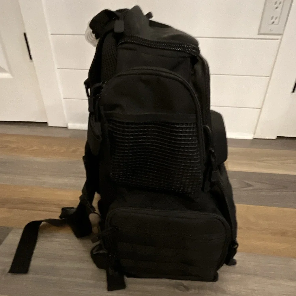 TIDEWE Tactical Backpack 25L Black Zip Closure External Pockets Padded Straps